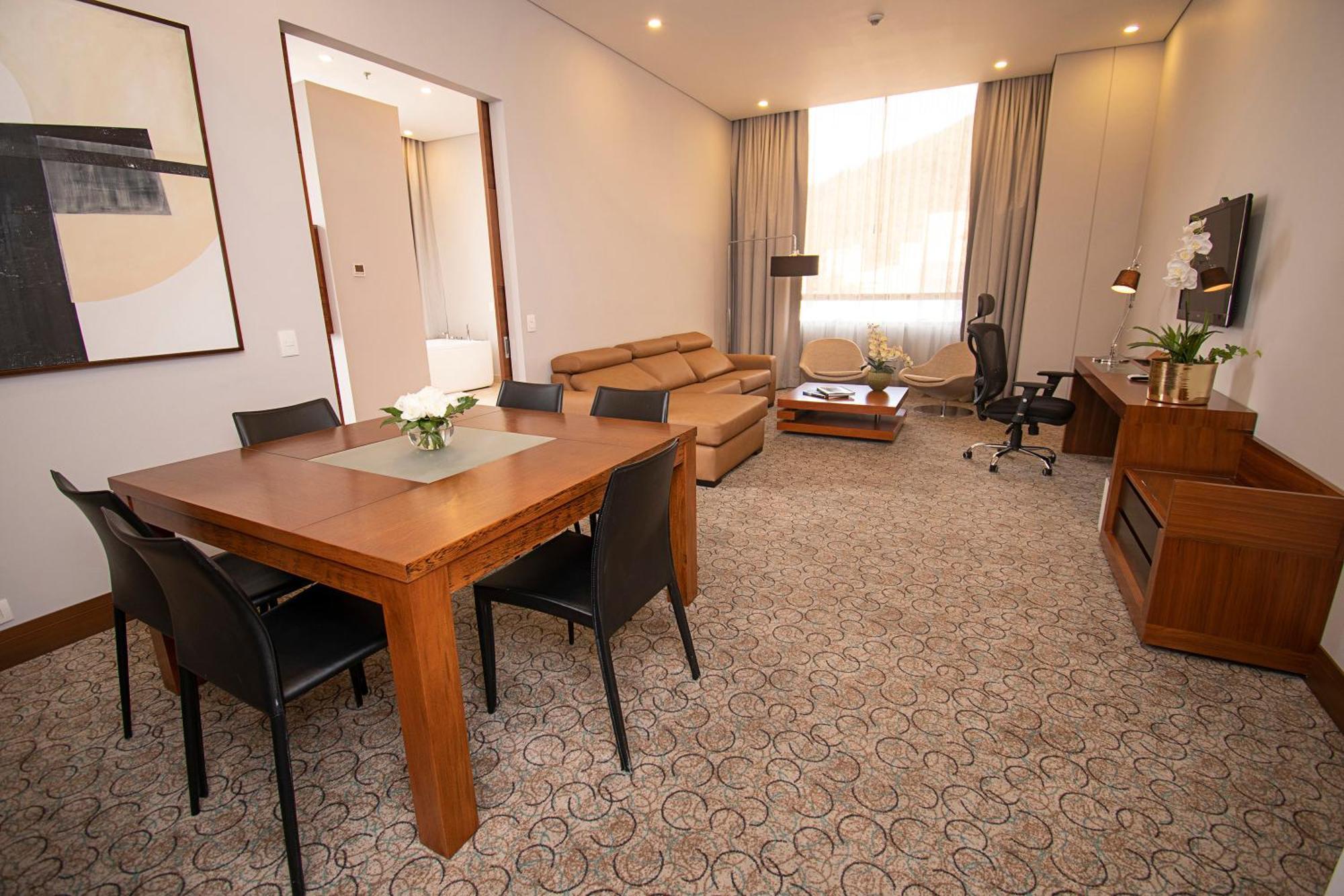 Doubletree By Hilton Bogota Parque 93 Hotel Eksteriør billede