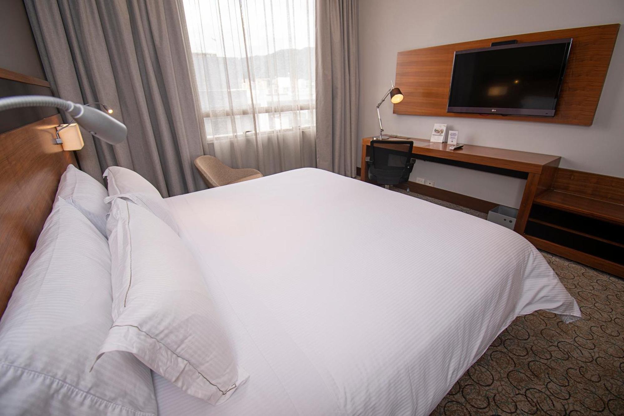 Doubletree By Hilton Bogota Parque 93 Hotel Eksteriør billede