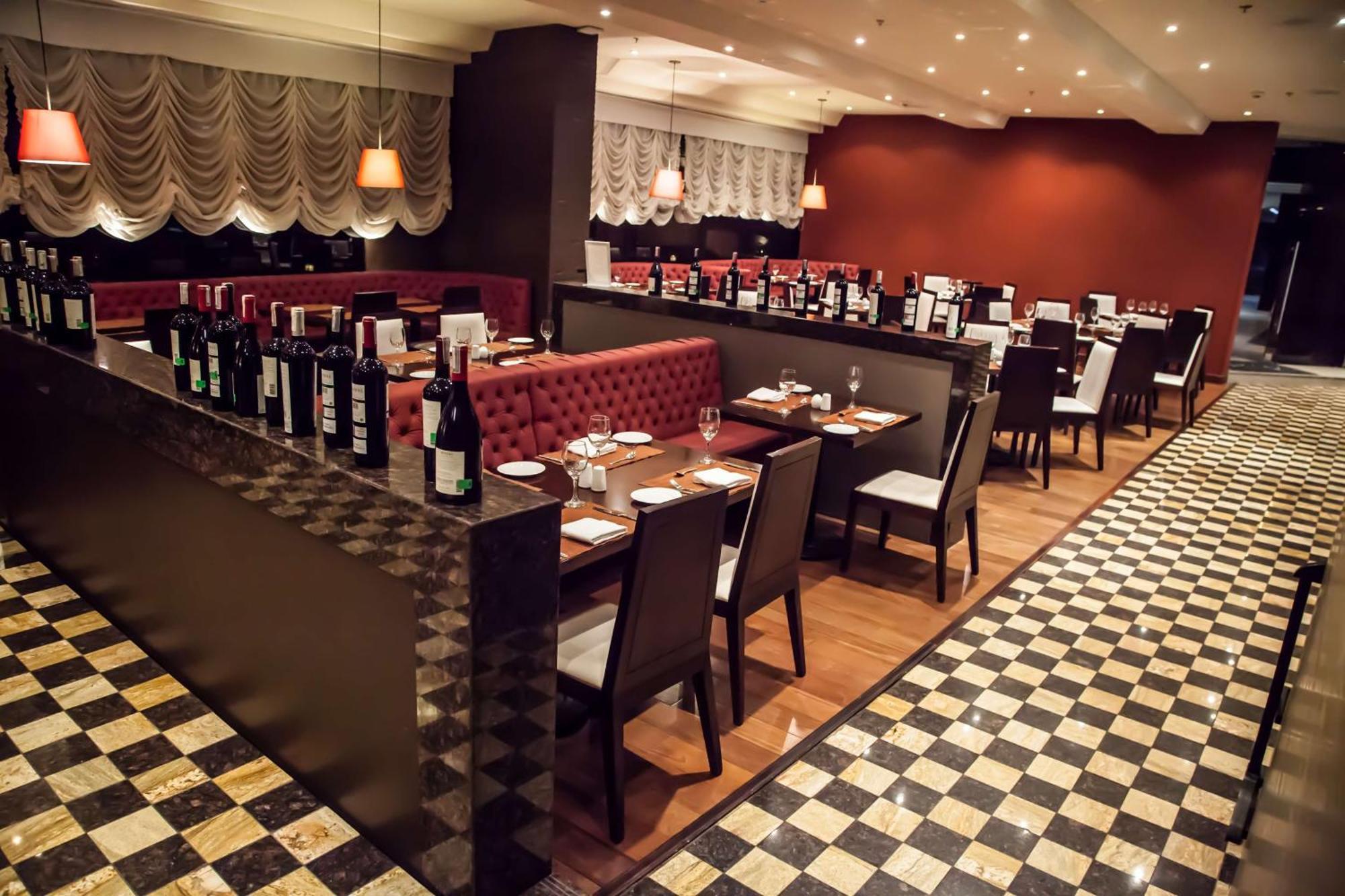 Doubletree By Hilton Bogota Parque 93 Hotel Eksteriør billede